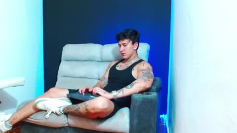 justinfuller_31 online show from 05-08-26, 01:33