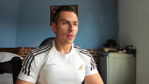 Snapshot of justinkart chatting on 09-13-25, 03:45 justinkart online show from 09-13-25, 03:45