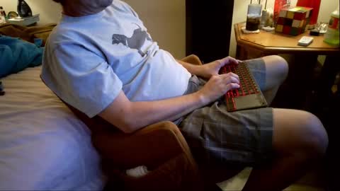 Snapshot of justinnorthwood chatting on 10-05-25, 01:48 JustinNorthwood online show from 10-05-25, 01:48