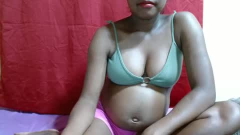 Snapshot of justlhot chatting on 01-06-25, 04:13 Justlhot online show from 01-06-25, 04:13