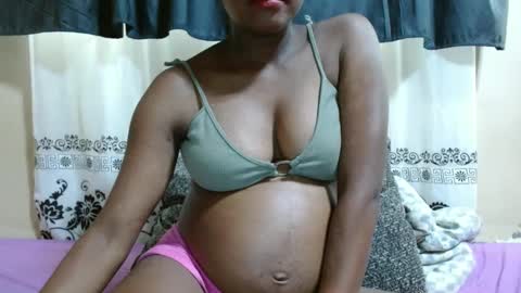 Snapshot of justlhot chatting on 01-22-25, 06:10 Justlhot online show from 01-22-25, 06:10