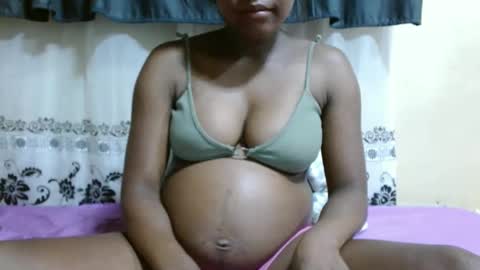 Snapshot of justlhot chatting on 02-08-25, 04:57 Justlhot online show from 02-08-25, 04:57