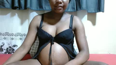 Snapshot of justlhot chatting on 02-21-25, 11:54 Justlhot online show from 02-21-25, 11:54