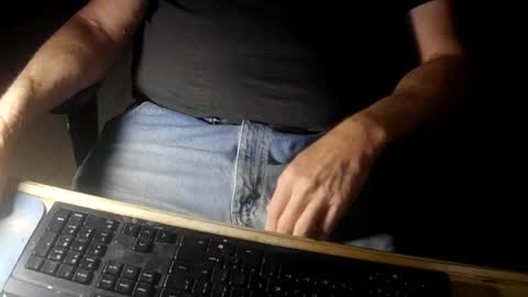 Snapshot of justme39057 chatting on 08-07-26, 07:27 Justme39057 online show from 08-07-26, 07:27