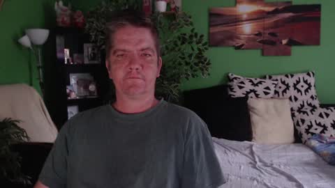 Snapshot of justme_19830331 chatting on 05-30-26, 07:22 Justme online show from 05-30-26, 07:22