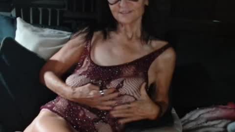 Snapshot of justmebev19591234 chatting on 11-12-25, 11:21 Bev aka Diamond online show from 11-12-25, 11:21