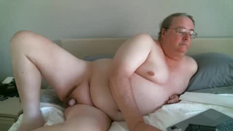 justmedm64 online show from 02-26-25, 07:16