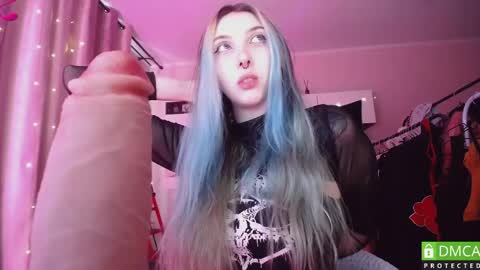 justmeowgirl online show from 05-13-26, 06:22