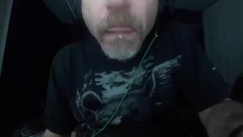 Snapshot of justmetool chatting on 10-14-25, 07:53 Tool online show from 10-14-25, 07:53