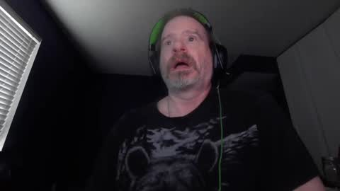 Snapshot of justmetool chatting on 10-21-25, 01:12 Tool online show from 10-21-25, 01:12