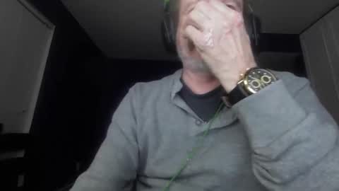 Snapshot of justmetool chatting on 11-05-25, 03:06 Tool online show from 11-05-25, 03:06