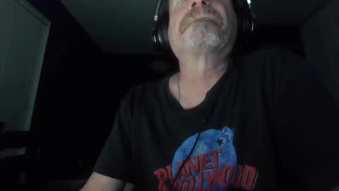 Snapshot of justmetool chatting on 06-05-26, 09:37 Tool online show from 06-05-26, 09:37