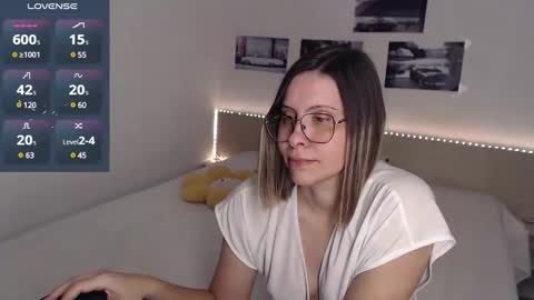 Julie online show from 12-18-24, 05:59