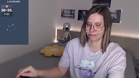 Julie online show from 01-13-25, 05:44