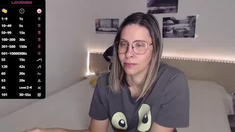 Julie online show from 10-14-25, 03:51