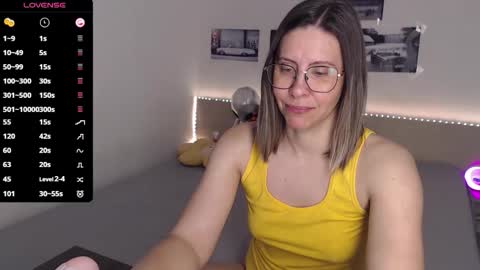 Julie online show from 05-11-26, 03:56