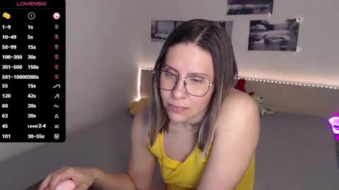 Julie online show from 05-11-26, 03:51
