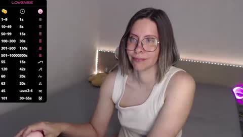 Julie online show from 06-16-26, 04:04