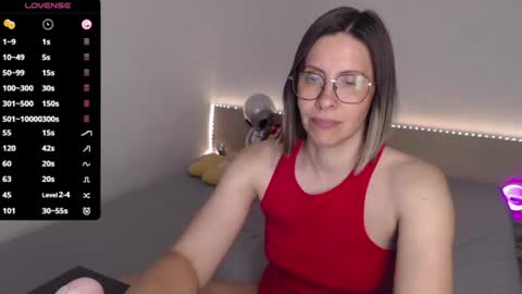 Julie online show from 06-25-26, 03:38