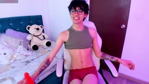 juuli_ross_ online show from 03-06-25, 11:31