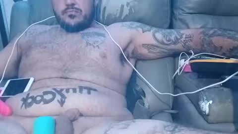 Snapshot of jvilla521 chatting on 10-28-25, 09:57 jvilla521 online show from 10-28-25, 09:57