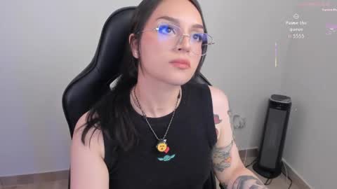 Snapshot of jxssicax chatting on 05-10-26, 01:11 jxssicax online show from 05-10-26, 01:11