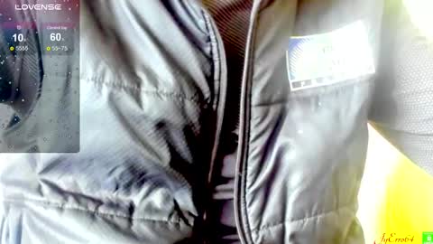 Snapshot of jyerro64 chatting on 03-03-25, 11:00 Im Jy online show from 03-03-25, 11:00