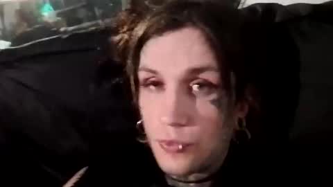 Snapshot of jynxamy chatting on 05-12-26, 02:52 jynxamy online show from 05-12-26, 02:52