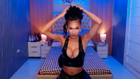 Snapshot of jynxocean chatting on 10-06-25, 10:23 Jynx online show from 10-06-25, 10:23