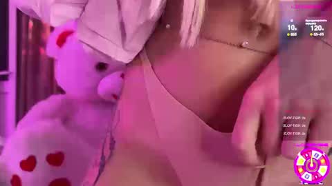 Snapshot of k0ketka chatting on 09-09-25, 08:19 Alisa online show from 09-09-25, 08:19