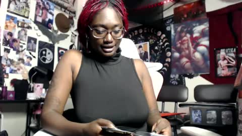 Aki Kim online show from 06-18-26, 09:19
