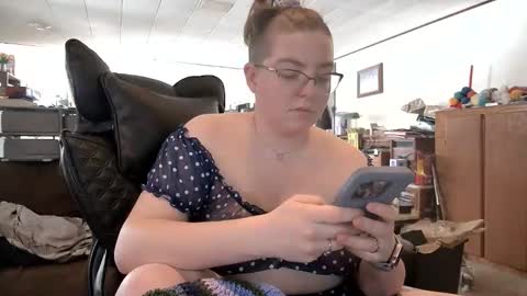 k1t_kat97 online show from 03-16-26, 08:57