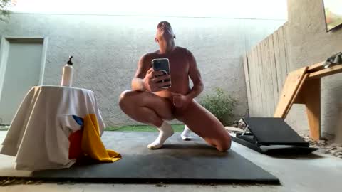Snapshot of k2126k chatting on 04-27-26, 01:47 k2126k online show from 04-27-26, 01:47