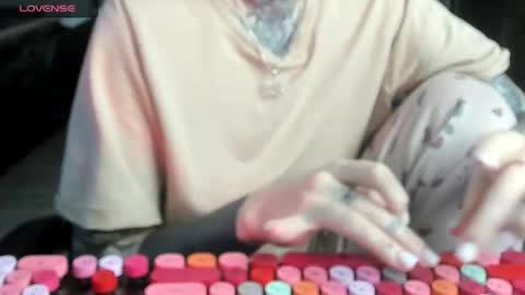 Alice online show from 04-17-26, 07:44