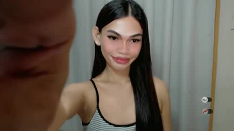 Snapshot of kaamy_dake chatting on 01-16-25, 01:47 KAAMY online show from 01-16-25, 01:47