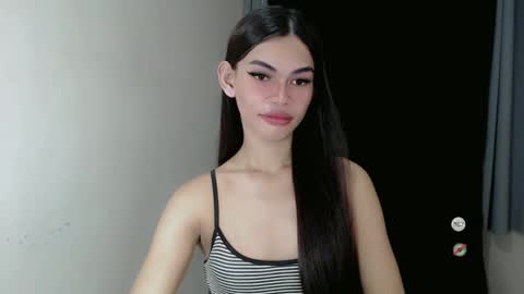 Snapshot of kaamy_dake chatting on 01-17-25, 09:49 KAAMY online show from 01-17-25, 09:49