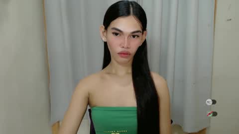 Snapshot of kaamy_dake chatting on 02-04-25, 06:17 KAAMY online show from 02-04-25, 06:17