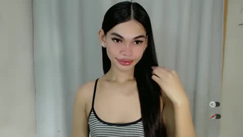 Snapshot of kaamy_dake chatting on 03-11-25, 12:11 KAAMY online show from 03-11-25, 12:11