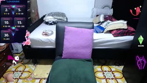 Snapshot of kaarlaa_ chatting on 10-23-25, 12:04 Karla online show from 10-23-25, 12:04