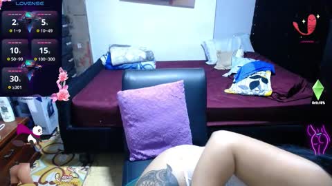 Snapshot of kaarlaa_ chatting on 11-04-25, 06:40 Karla online show from 11-04-25, 06:40