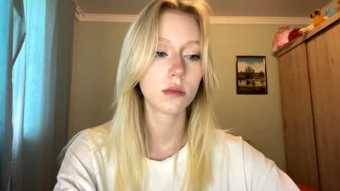 Snapshot of kacicasal chatting on 06-03-26, 02:33 Mia 1st day here online show from 06-03-26, 02:33