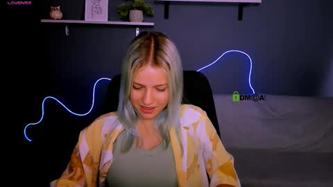 kaela_spell_ online show from 09-24-25, 01:14