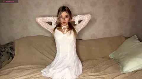 Hi my name is Senia online show from 09-14-25, 12:37