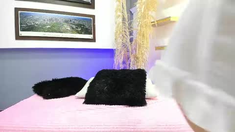 Snapshot of kagomme_h chatting on 03-20-26, 04:06 Antonella online show from 03-20-26, 04:06