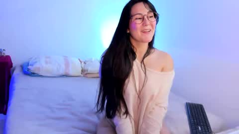 ChloeIndependient model online show from 12-06-24, 02:24