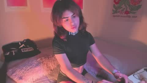 Kai Novoa online show from 10-31-25, 01:39