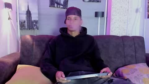 KAI online show from 03-02-26, 03:20