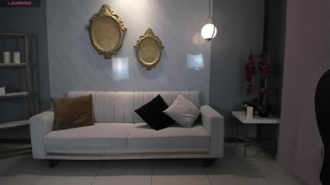 Kaia Ferreira online show from 10-04-25, 10:35