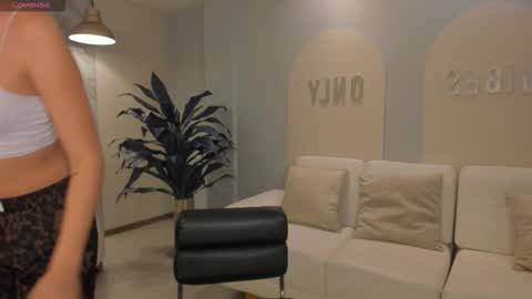 Kaia Ferreira online show from 02-08-26, 11:46