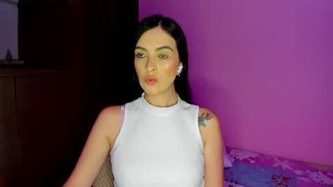 Snapshot of kaiahlive chatting on 04-05-26, 11:24 kaiahlive online show from 04-05-26, 11:24